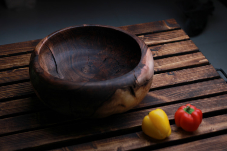 میوه خوری چوب گردو وحشی سایز بزرگ دستساز و یک تکه