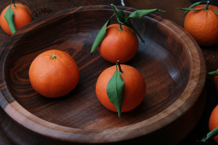 میوه خوری یک تکه و دستساز چوب گردوسیاه وحشی تیرداد